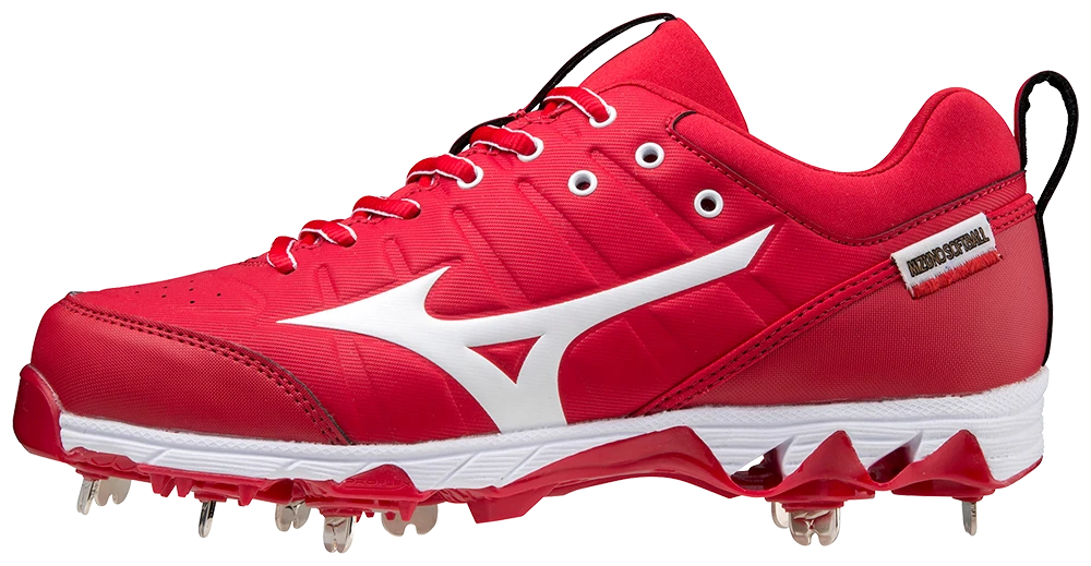 9-Spike Swift 7 Low Womens Metal Softball Cleat