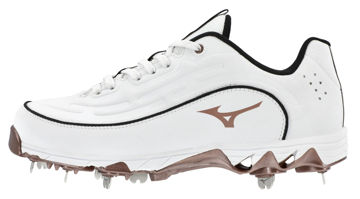9-Spike Swift 8 Low Women's Metal Fastpitch Softball Cleat