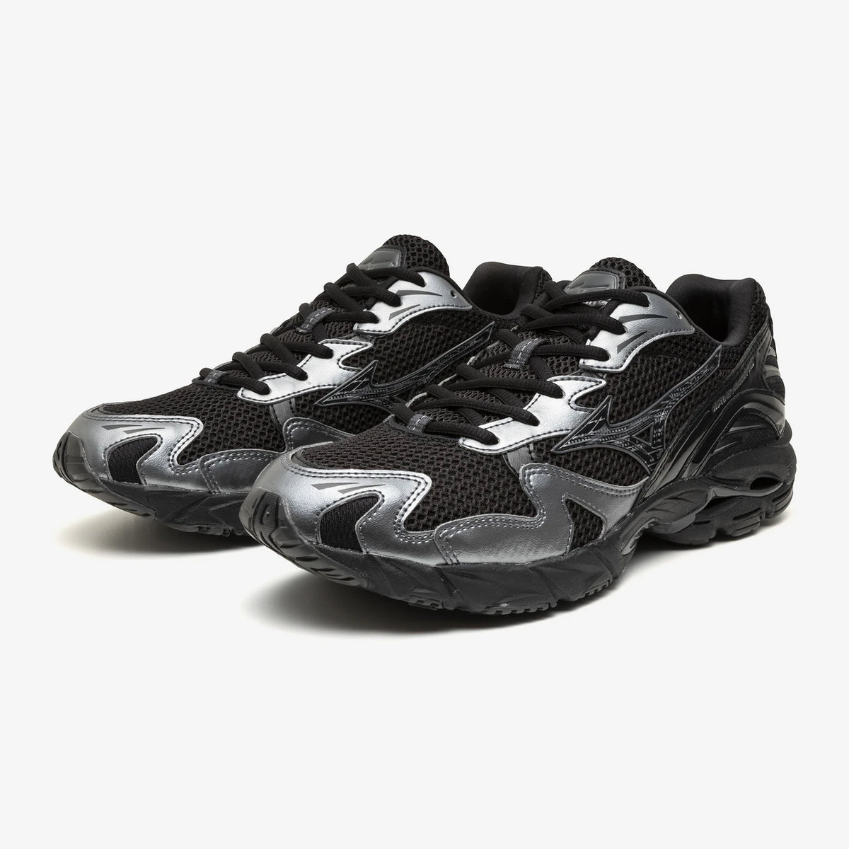 Wave Rider 10 Sportstyle Sneaker, Black-Black Sand