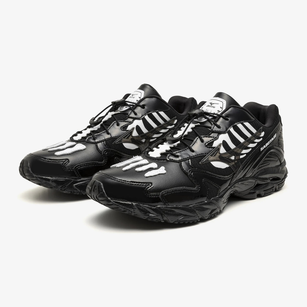 Wave Rider 10 Sabotage Sportstyle Sneaker